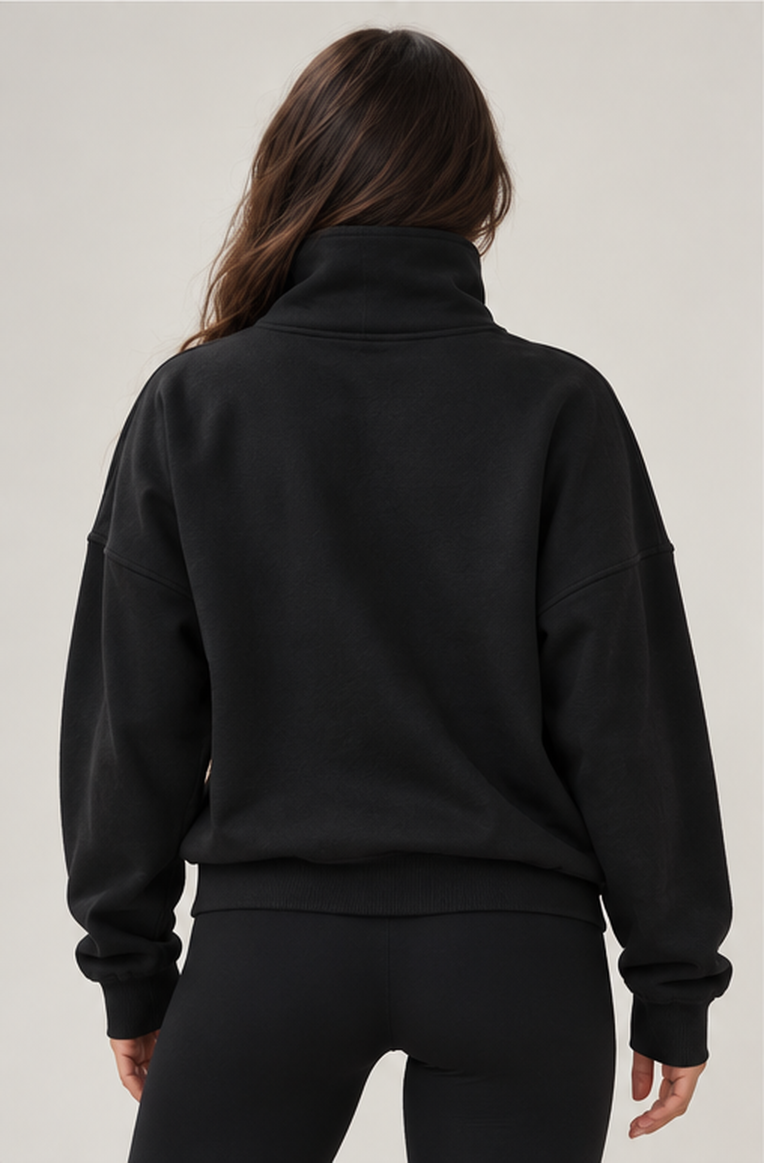 Edge Cozy Half Zip Sweater van achteren, rechte pasvorm met brede boord onderaan.